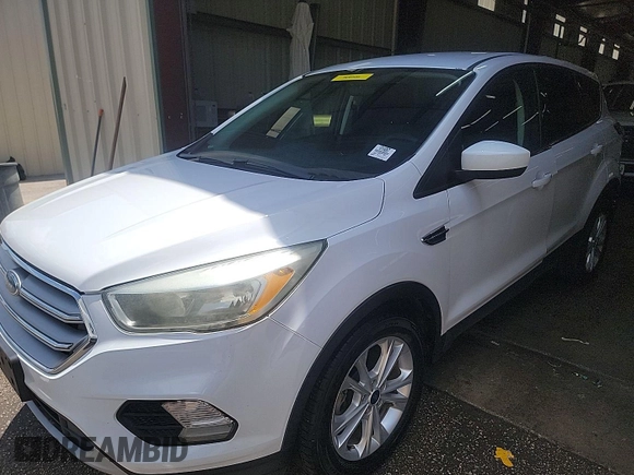 2017 Ford Escape SE z VIN 1FMCU0GD4HUC98854, wystawiony jako IAAI lot #42558269 z przebiegiem 62 975 mil mil oraz . Historia ofert i sprzedaży dostępna na DreamBid. Obrazek 2.