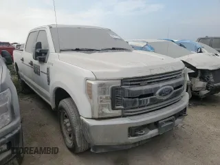 2019 Ford Super Duty F-250 SRW XL with VIN 1FT7W2A67KEE99056, listed as a Copart auction lot 84717374 with 42,707 mi miles and Non Repairable. Bid and sale history available at carsss.com. Image 4.