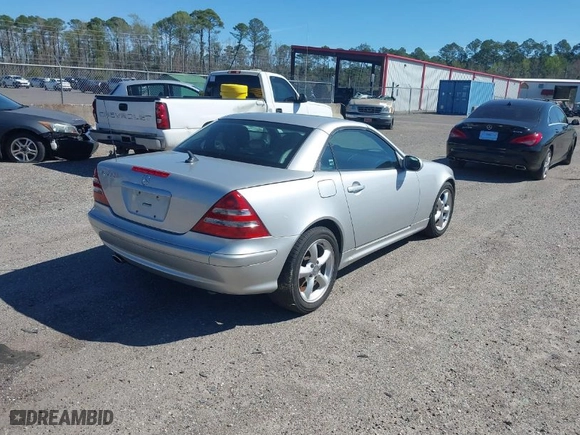 2001 Mercedes-Benz SLK-Class with VIN WDBKK65F71F210921, listed as a IAAI auction lot 41718596 with NaN miles. Bid and sale history available at carsss.com. Image 4.