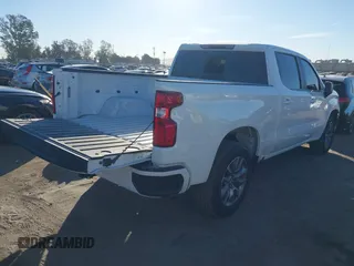 2022 Chevrolet Silverado 1500 RST with VIN 1GCPWDED6NZ123496, listed as a IAAI auction lot 41204485 with 34,735 mi miles. Bid and sale history available at carsss.com. Image 4.