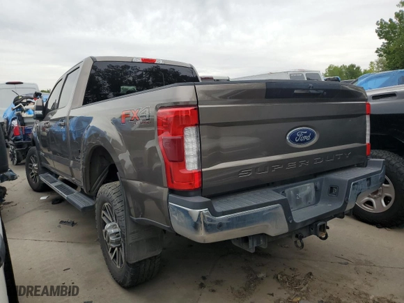 2018 Ford Super Duty F-350 SRW XL with VIN 1FT8W3BT2JEB62131, listed as a Copart auction lot 71988694 with NaN miles and Salvage Title. Bid and sale history available at carsss.com. Image 2.