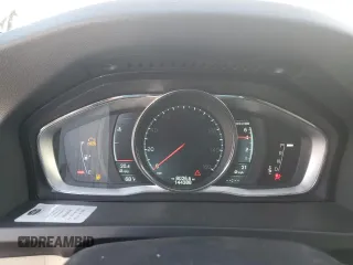 2015 Volvo V60 z VIN YV1612SB6F1211119, wystawiony jako Copart lot #77466004 z przebiegiem 144 388 mil mil oraz Szkoda całkowita • Salvage title. Historia ofert i sprzedaży dostępna na DreamBid. Obrazek 9.