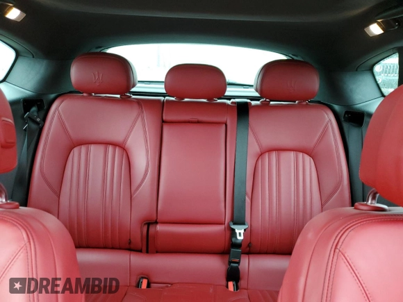 2018 Maserati Levante with VIN ZN661XUA7JX270207, listed as a Copart auction lot 55647243 with 21,557 mi miles. Bid and sale history available at carsss.com. Image 10.