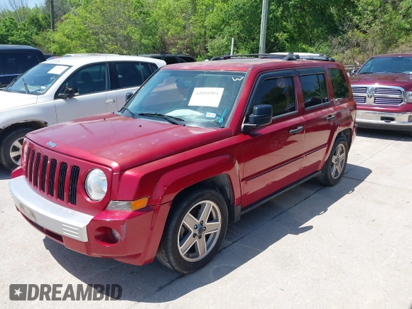 2007 Jeep Patriot Limited z VIN 1J8FF48WX7D316980, wystawiony jako IAAI lot #42004984 z przebiegiem 154 500 mil mil oraz . Historia ofert i sprzedaży dostępna na DreamBid. Obrazek 2.