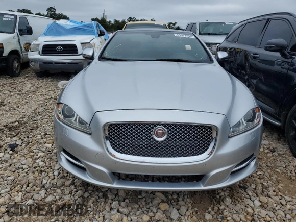 2015 Jaguar XJ with VIN SAJWA1CZ1F8V89918, listed as a Copart auction lot 69972394 with 92,030 mi miles and Clean Title. Bid and sale history available at carsss.com. Image 5.