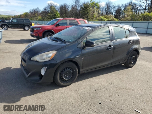 2016 Toyota Prius One z VIN JTDKDTB30G1589321, wystawiony jako Copart lot #57076715 z przebiegiem 248 960 mil mil oraz Szkoda całkowita • Salvage title. Historia ofert i sprzedaży dostępna na DreamBid. Obrazek 1.