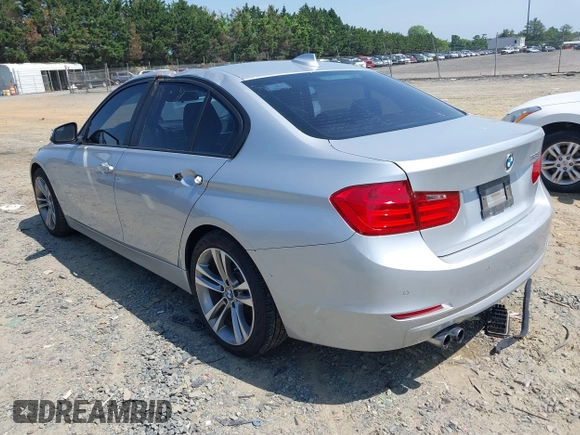 2015 BMW 3 Series 328i с VIN WBA3A5G51FNS84997, выставлен на аукционе IAAI как лот 42223796 с пробегом 109 597 миль миль и . История ставок и продаж доступна на DreamBid. Изображение 3.