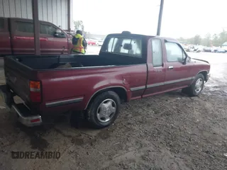 1994 Toyota Pickup DX with VIN JT4RN93P7R5102658, listed as a IAAI auction lot 41978357 with 177,464 mi miles and . Bid and sale history available at DreamBid. Image 4.