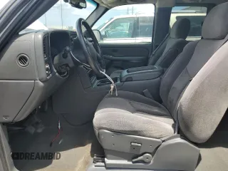 2005 Chevrolet Silverado 1500 LS with VIN 2GCEC19T351259657, listed as a Copart auction lot 60843785 with 162,230 mi miles and Salvage title. Bid and sale history available at DreamBid. Image 7.