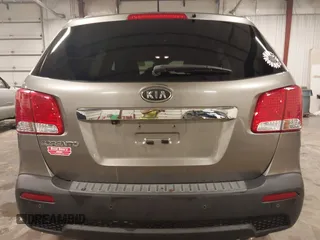 2013 Kia Sorento LX with VIN 5XYKT3A66DG381650, listed as a IAAI auction lot 42400630 with 182,333 mi miles and . Bid and sale history available at DreamBid. Image 17.