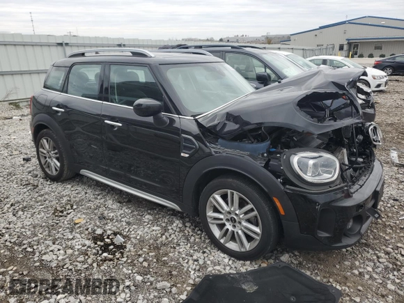 2022 MINI Countryman Cooper with VIN WMZ23BR05N3N62321, listed as a Copart auction lot 82683634 with 58,894 mi miles and Salvage Title. Bid and sale history available at carsss.com. Image 4.