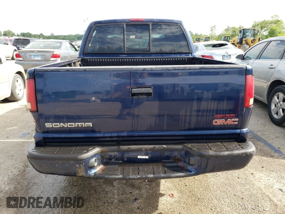 2002 GMC Sonoma SLS with VIN 1GTDT13W42K198720, listed as a Copart auction lot 59402374 with 106,175 mi miles and Salvage Title. Bid and sale history available at carsss.com. Image 6.