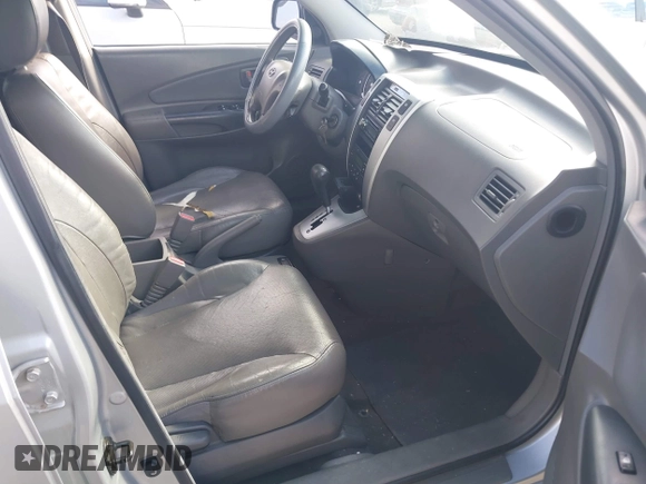 2007 Hyundai Tucson SE with VIN KM8JN72DX7U492369, listed as a IAAI auction lot 41665512 with 228,660 mi miles and . Bid and sale history available at DreamBid. Image 5.