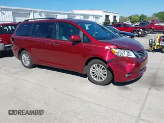 2012 Toyota Sienna XLE AAS with VIN 5TDYK3DC8CS258612, listed as a IAAI auction lot 41899311 with 75,779 mi miles. Bid and sale history available at carsss.com. Image 1.