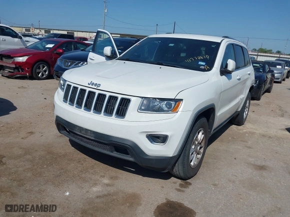 2014 Jeep Grand Cherokee Laredo with VIN 1C4RJEAG2EC107005, listed as a IAAI auction lot 41970670 with 299,211 mi miles. Bid and sale history available at carsss.com. Image 17.