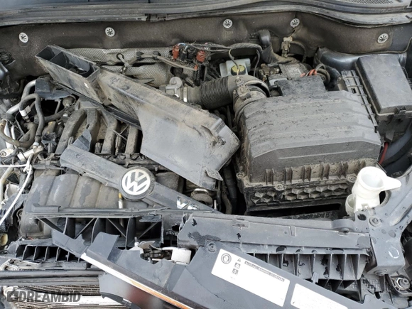 2019 Volkswagen Atlas 3.6L V6 SE w/Technology R-Line with VIN 1V2XR2CA1KC524598, listed as a Copart auction lot 85163674 with 124,944 mi miles and Salvage Title. Bid and sale history available at carsss.com. Image 12.