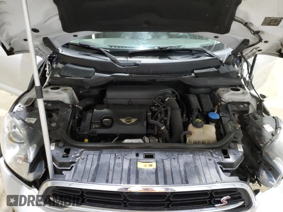 2016 MINI Countryman S with VIN WMWZC5C54GWT39755, listed as a Copart auction lot 50705915 with 133,466 mi miles and Salvage Title. Bid and sale history available at DreamBid. Image 13.