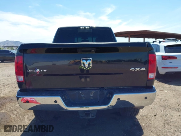 2018 Ram 2500 Big Horn with VIN 3C6UR5DL9JG327168, listed as a IAAI auction lot 42025118 with 195,635 mi miles. Bid and sale history available at carsss.com. Image 16.