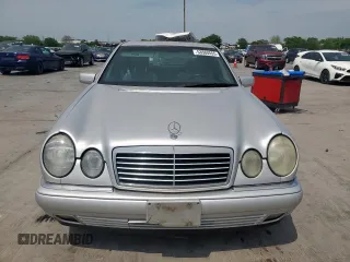 1997 Mercedes-Benz E-Class with VIN WDBJF55F3VA403290, listed as a Copart auction lot 53560555 with 0 mi miles and Clean Title. Bid and sale history available at carsss.com. Image 5.