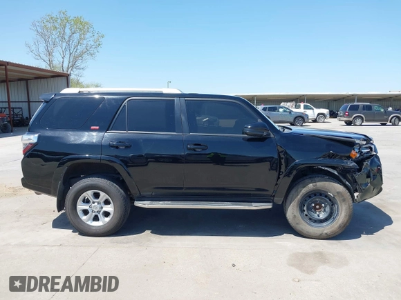 2014 Toyota 4Runner SR5 z VIN JTEZU5JR7E5077539, wystawiony jako IAAI lot #41851723 z przebiegiem 180 388 mil mil oraz . Historia ofert i sprzedaży dostępna na DreamBid. Obrazek 13.