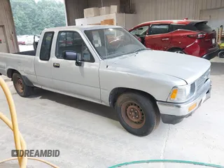 1992 Toyota Pickup DLX with VIN JT4RN93P5N5055074, listed as a IAAI auction lot 42752206 with 246,501 mi miles and . Bid and sale history available at DreamBid. Image 1.