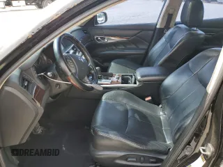 2015 Infiniti Q70 z VIN JN1BY1AR2FM561664, wystawiony jako Copart lot #56553975 z przebiegiem 199 917 mil mil oraz Szkody całkowita. Historia ofert i sprzedaży dostępna na DreamBid. Obrazek 7.
