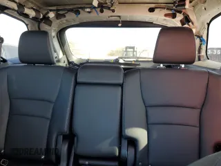 2025 Honda Passport EX-L z VIN 5FNYF8H59SB012829, wystawiony jako Copart lot #49347645 z przebiegiem 1480 mil mil oraz Szkody całkowita. Historia ofert i sprzedaży dostępna na DreamBid. Obrazek 10.