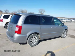 2013 Chrysler Town & Country Touring-L with VIN 2C4RC1CG6DR650928, listed as a IAAI auction lot 41740639 with 198,678 mi miles. Bid and sale history available at carsss.com. Image 13.
