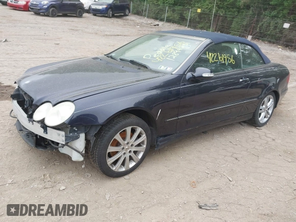 2008 Mercedes-Benz CLK 350 with VIN WDBTK56F48T094098, listed as a IAAI auction lot 42261956 with 164,679 mi miles and . Bid and sale history available at DreamBid. Image 2.