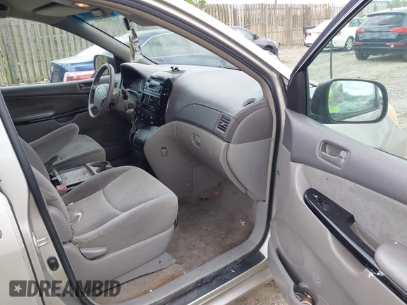 2005 Toyota Sienna CE with VIN 5TDZA23C55S373531, listed as a IAAI auction lot 42149346 with 175,689 mi miles and . Bid and sale history available at DreamBid. Image 5.