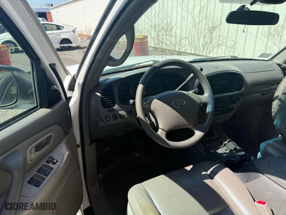 2005 Toyota Sequoia SR5 with VIN 5TDBT44A85S252478, listed as a Copart auction lot 53015495 with 193,501 mi miles and Clean Title. Bid and sale history available at carsss.com. Image 5.