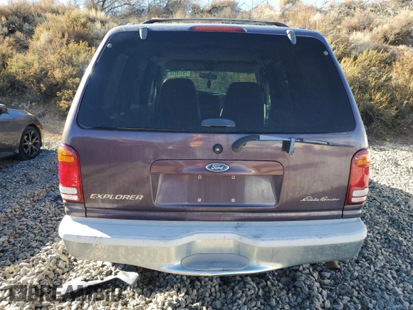 1998 Ford Explorer XL with VIN 1FMZU32E4WZA47070, listed as a Copart auction lot 79310574 with 236,843 mi miles and Clean title. Bid and sale history available at DreamBid. Image 6.