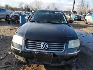 2004 Volkswagen Passat GLX with VIN WVWRH63BX4P143681, listed as a Copart auction lot 86345314 with 186,634 mi miles and Salvage title. Bid and sale history available at DreamBid. Image 5.