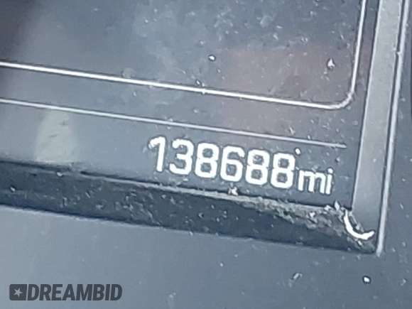 2018 Hyundai Santa Fe 2.4L z VIN 5NMZUDLB2JH058032, wystawiony jako IAAI lot #42206116 z przebiegiem 138 688 mil mil oraz . Historia ofert i sprzedaży dostępna na DreamBid. Obrazek 16.