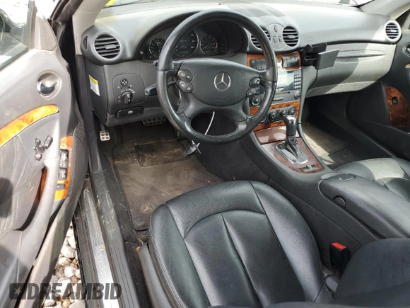 2005 Mercedes-Benz CLK 320 with VIN WDBTK65GX5T042891, listed as a Copart auction lot 60829694 with 189,085 mi miles and Salvage Title. Bid and sale history available at DreamBid. Image 8.
