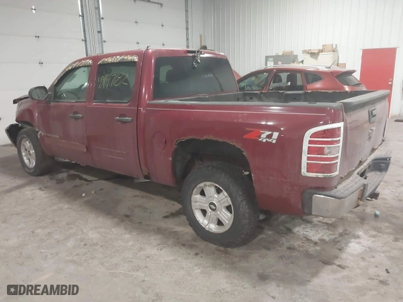 2007 Chevrolet Silverado 1500 LTZ with VIN 2GCEK13M271532935, listed as a IAAI auction lot 40947182 with 268,999 mi miles. Bid and sale history available at carsss.com. Image 3.