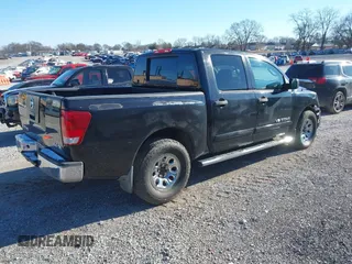 2008 Nissan Titan SE with VIN 1N6BA07DX8N310456, listed as a IAAI auction lot 41296328 with 281,767 mi miles. Bid and sale history available at carsss.com. Image 4.