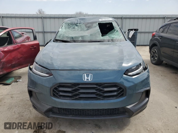 2024 Honda HR-V Sport with VIN 3CZRZ2H53RM756936, listed as a Copart auction lot 49142525 with 14,096 mi miles and Salvage Title. Bid and sale history available at carsss.com. Image 5.
