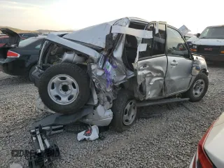2004 Suzuki Grand Vitara LX z VIN JS3TD62V744104983, wystawiony jako Copart lot #65290274 z przebiegiem Nie podano mil oraz Szkoda całkowita • Salvage title. Historia ofert i sprzedaży dostępna na DreamBid. Obrazek 3.