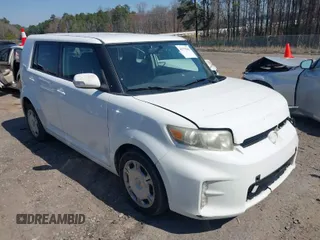 2014 Scion xB with VIN JTLZE4FE6EJ056064, listed as a IAAI auction lot 41775983 with 237,058 mi miles. Bid and sale history available at carsss.com. Image 1.