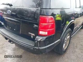 2005 Ford Explorer Limited z VIN 1FMZU75W65UB07633, wystawiony jako IAAI lot #41727802 z przebiegiem 211 202 mil mil oraz . Historia ofert i sprzedaży dostępna na DreamBid. Obrazek 6.