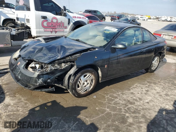 2001 Saturn SC z VIN 1G8ZR12721Z295252, wystawiony jako Copart lot #82608074 z przebiegiem 137 076 mil mil oraz Szkody całkowita. Historia ofert i sprzedaży dostępna na DreamBid. Obrazek 1.