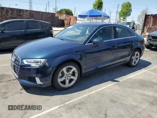 2019 Audi A3 Premium z VIN WAUAUGFF2K1014909, wystawiony jako Copart lot #52514465 z przebiegiem 35 760 mil mil oraz Szkoda całkowita • Salvage title. Historia ofert i sprzedaży dostępna na DreamBid. Obrazek 1.