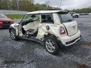 2011 MINI Hardtop S with VIN WMWSV3C52BTY12370, listed as a Copart auction lot 50235085 with Not Provided miles and Salvage Title. Bid and sale history available at DreamBid. Image 2.