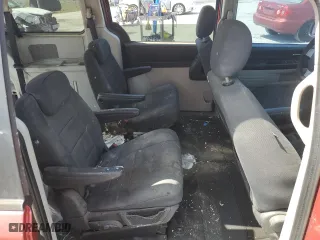 2009 Dodge Grand Caravan SE with VIN 2D8HN44E69R624679, listed as a Copart auction lot 54204685 with 389,465 mi miles and Salvage Title. Bid and sale history available at carsss.com. Image 11.