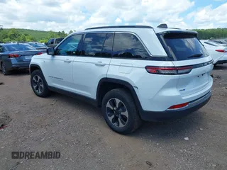 2024 Jeep Grand Cherokee with VIN 1C4RJYB67RC120412, listed as a IAAI auction lot 42732404 with 25,819 mi miles and . Bid and sale history available at DreamBid. Image 3.