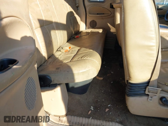 2000 Dodge 1500 with VIN 3B7HF13Z3YG150676, listed as a IAAI auction lot 41951461 with 184,061 mi miles and . Bid and sale history available at DreamBid. Image 8.