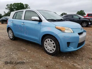 2014 Scion xD with VIN JTKKUPB42E1040760, listed as a Copart auction lot 58491925 with 174,777 mi miles and Salvage title. Bid and sale history available at DreamBid. Image 4.