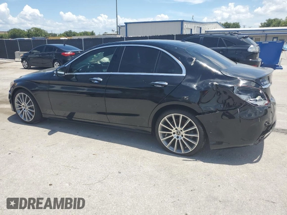 2018 Mercedes-Benz C 300 with VIN 55SWF4JB2JU270137, listed as a Copart auction lot 61640165 with 112,580 mi miles and Clean title. Bid and sale history available at DreamBid. Image 2.