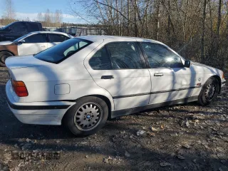 1995 BMW 3 Series 325i with VIN WBACB4326SFM22346, listed as a Copart auction lot 79960304 with 71,071 mi miles and Salvage Title. Bid and sale history available at carsss.com. Image 3.